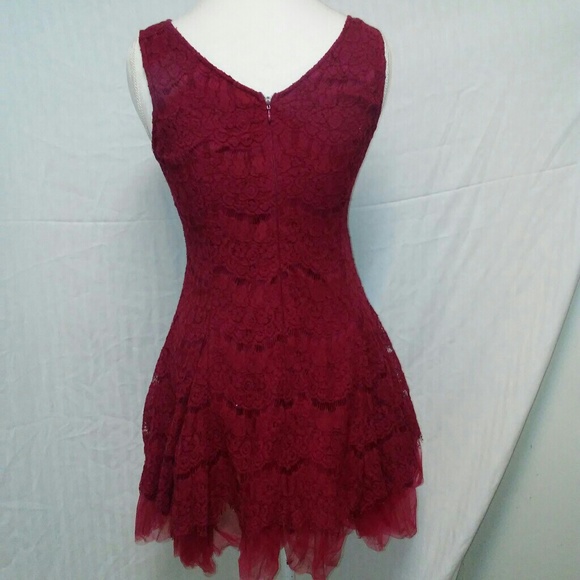 Red lace and tulle dress semi formal - Picture 3 of 6
